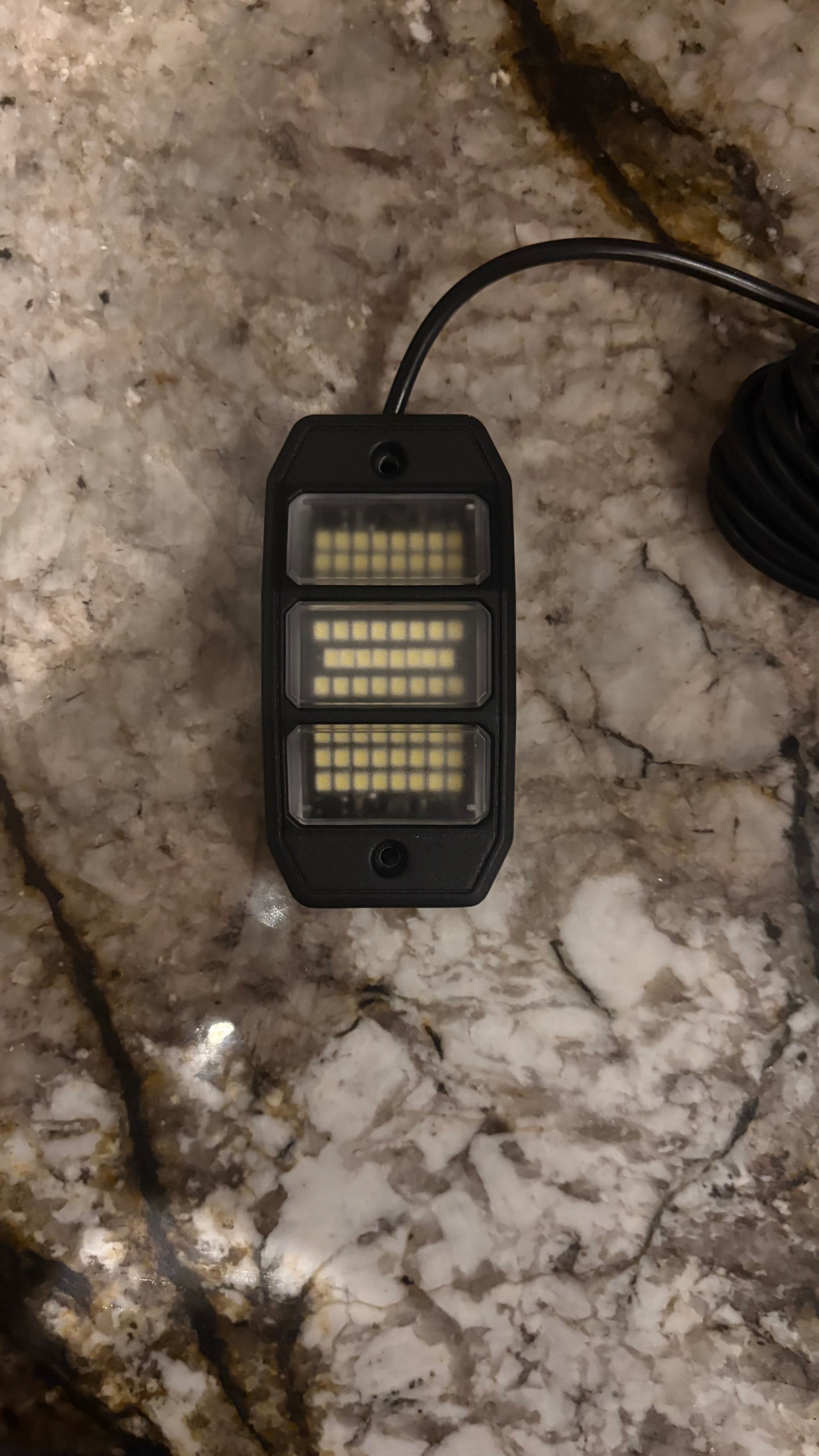 V2 Super73 Rocklight